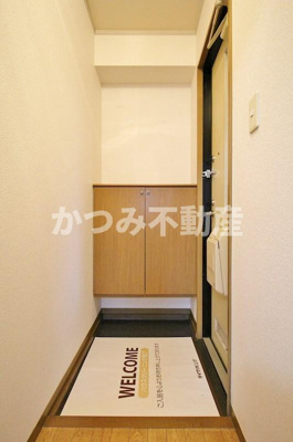 【玄関】 | ラフォーレ | ※他号室参考写真