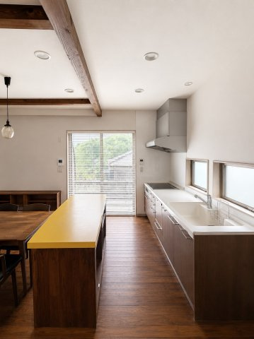 桜と蛍のいる町　富士宮市大鹿窪4SLDK　中古戸建のキッチン