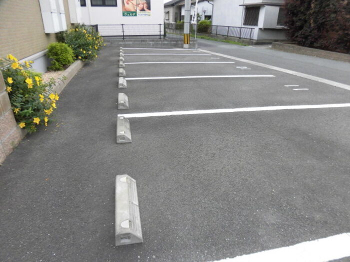 Sekuto　B棟の駐車場