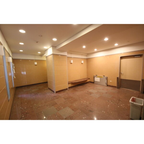 【エントランス】スクエア名古屋港