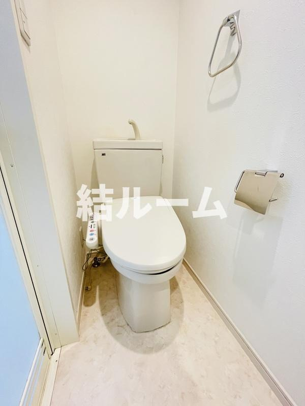 板橋区板橋２丁目のアパートのトイレ