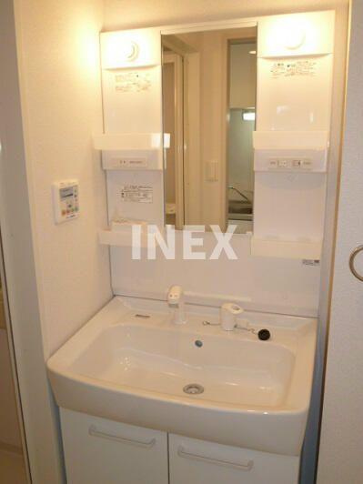 横浜市保土ケ谷区宮田町１丁目の賃貸マンションの独立洗面台