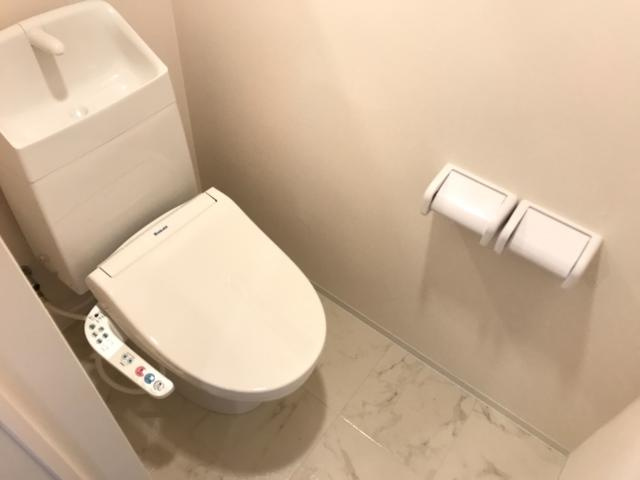 ａｎｇｅ　Ｒ1のトイレ|シャワー付トイレ