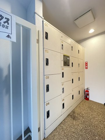 アルプ所沢のエントランス
