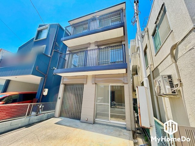 西区宝地町の外観|地震に強い安心感。軽量鉄骨造で、毎日の暮らしに確かな安全を