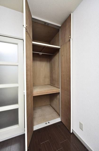 サングレース千歳台の収納