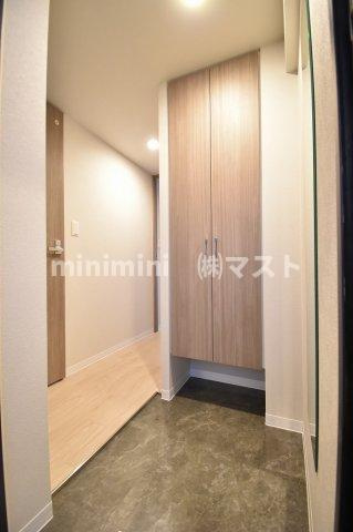 アヴェニール北浜の玄関