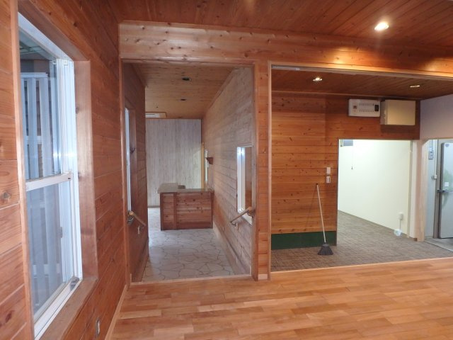 茶屋町テナントの内装