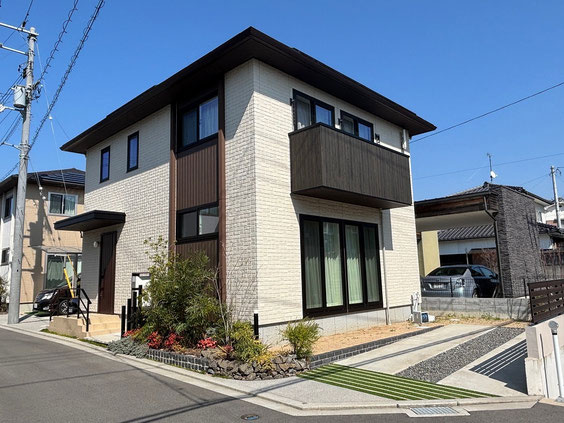 ☆選べる家具プレゼント☆伊予郡松前町　４LDK　