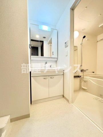 エステムコート名古屋TWIN WESTの洗面所