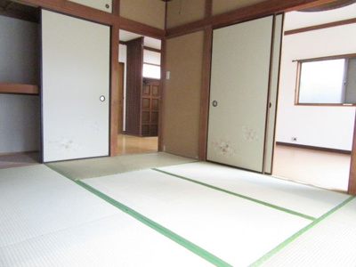 【和室】 | 小金井市本町4丁目貸家 | １Ｆ和室から洋室