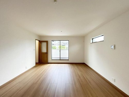 笠屋町新築戸建B号地の居間・リビング