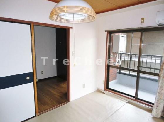 川田ビルの寝室