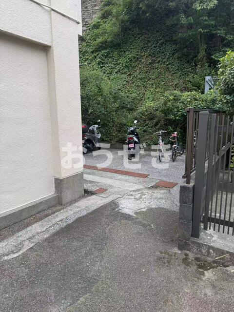 蒔田マンションの駐車場|前回募集時の写真