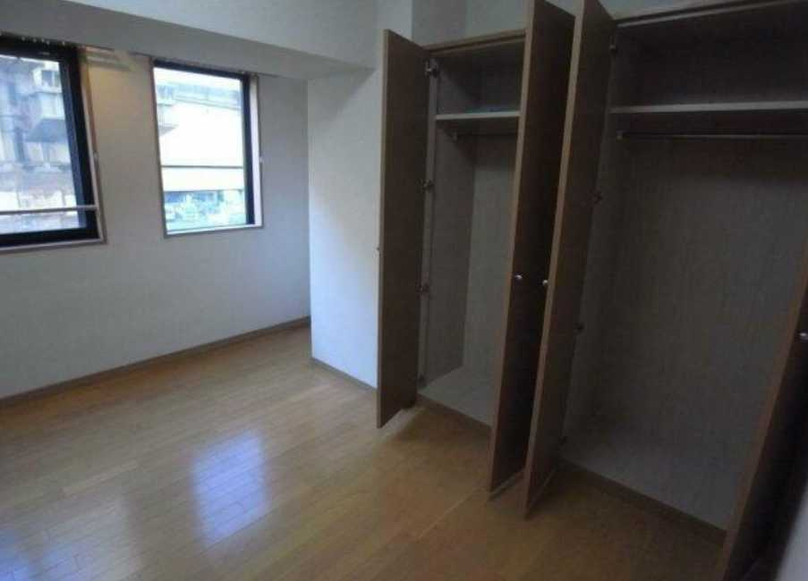 アピス三軒茶屋　LUUP導入　角部屋　オートロックの居間・リビング