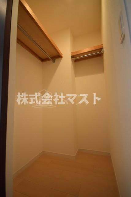 アーデン京町堀イーストの収納