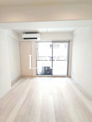 【居間・リビング】 | シャルマン築地明石町 | 洋室のお部屋です。