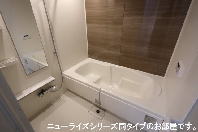 ヴェルデ　スリールⅠの浴室