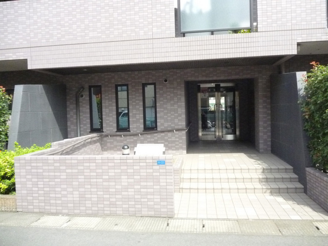 【エントランス】