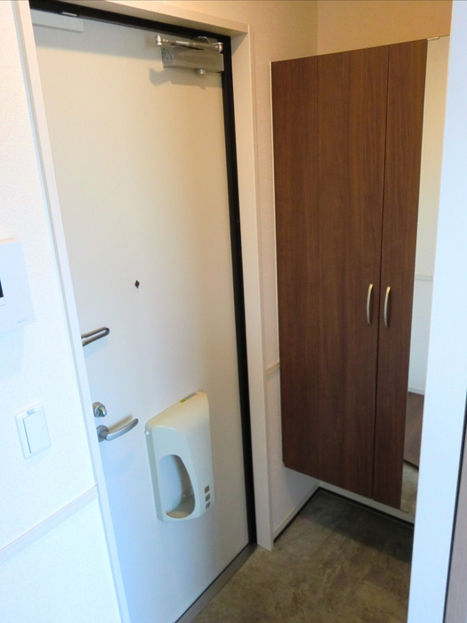 Ｄ－ｒｏｏｍ尾頭橋Ａの玄関|玄関です