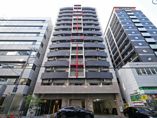 SERENiTE本町エコートの外観