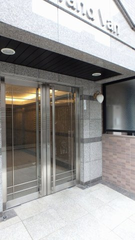 グランヴァン目白台のエントランス