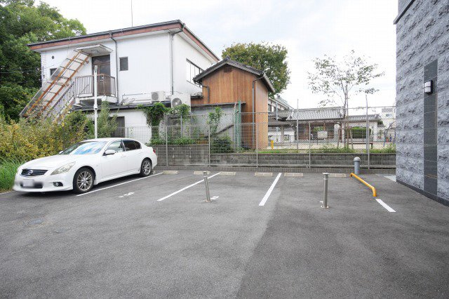 スプランディッド天王寺パークサイドの駐車場