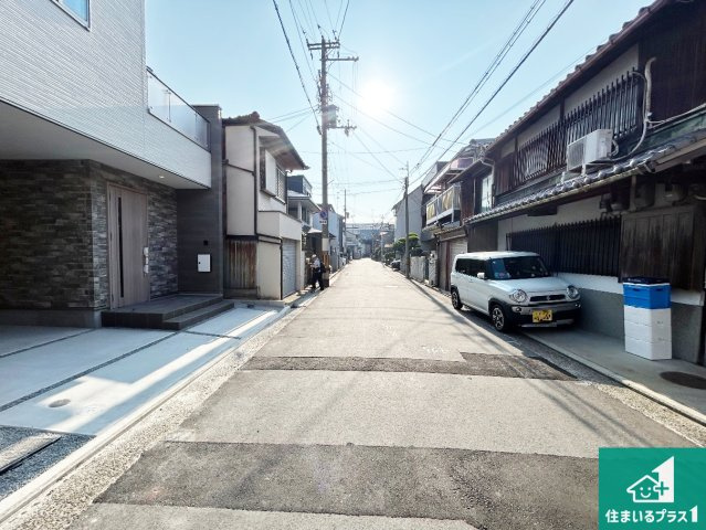 29(土)30(日)現地説明会！◆堺市堺区南向陽町　限定1邸の前面道路含む現地写真|周辺は閑静な住宅街！前面道路広々で車の出し入れも便利です。駐車が苦手な方でも安心して車庫入れできます！