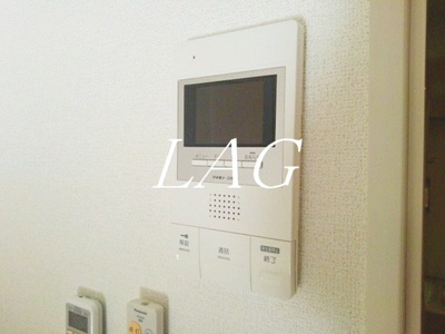 【セキュリティ】 | エルブルース | モニター付きインターフォンです。