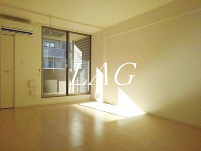 【居間・リビング】 | エルブルース | 洋室のお部屋です。