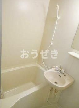 サニーコート岸谷の浴室
