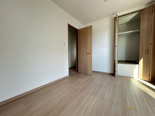 笠屋町新築戸建　A号地の洋室