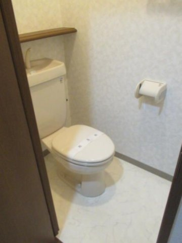横浜市緑区十日市場町の賃貸マンションのトイレ