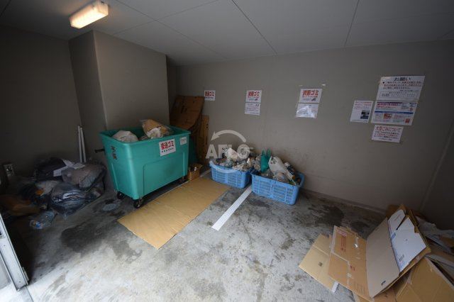 プレミスト堺筋本町ラディーナのその他共用部分|プレミスト堺筋本町ラディーナ　ゴミ置き場