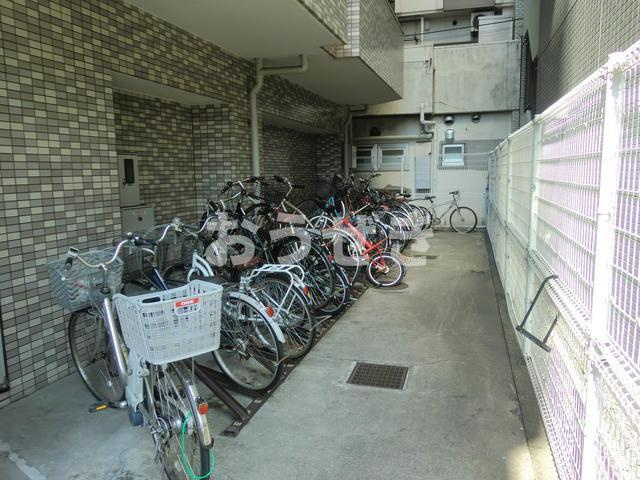 日興パレス横浜西のその他共用部分|駐輪場
