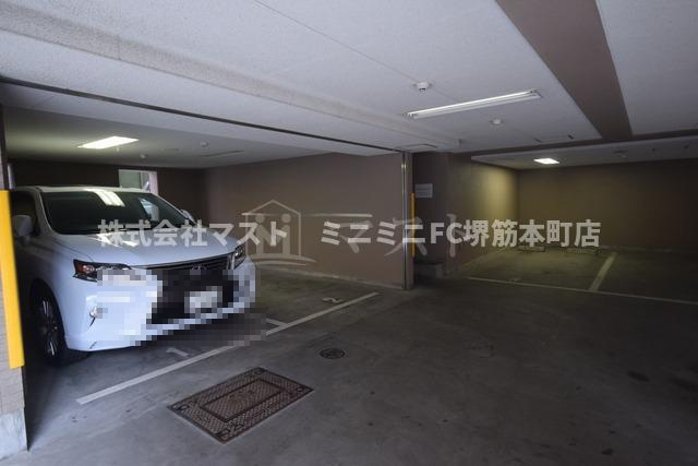 エイペックス心斎橋東の駐車場