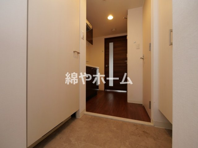エスプレイス大阪城SOUTHの玄関|明るい玄関です