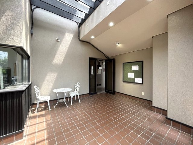 アルトーロ中町のエントランス|建物の内部です