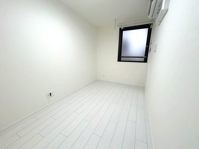 モンソレイユ方南町の洋室|明るい洋室です