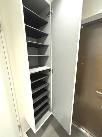 モンソレイユ方南町の収納|専用の収納スペースです
