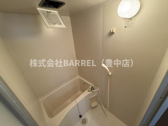 南本町ビルの浴室