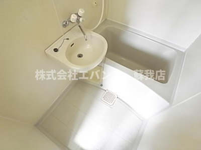 【浴室】 | メゾンセキセイ | コンパクトで使いやすいお風呂です