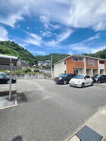 イルマーレ　Ｄの駐車場