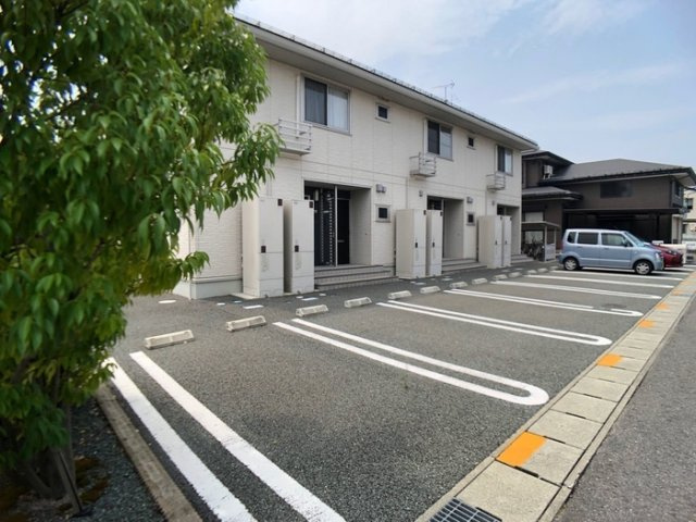 アーバンハイツ七日町の駐車場|駐車場