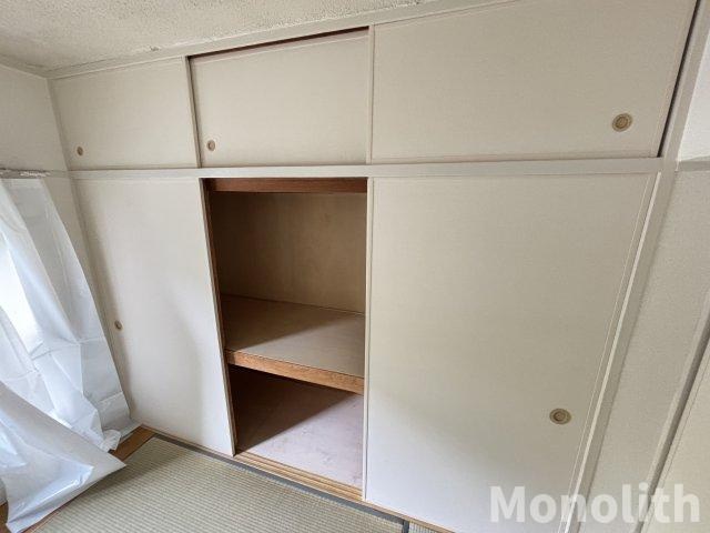 鶴山台32号棟の収納