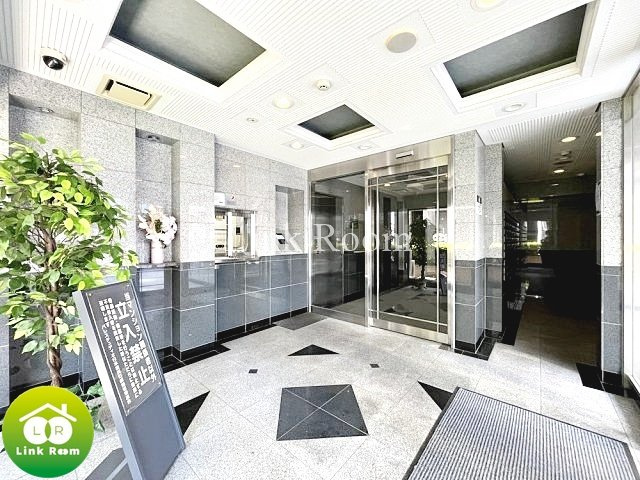 パレステュディオ日本橋浜町駅前のロビー