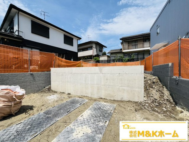知多市八幡字曽山　全1棟の外観|R8.7.30撮影　並列駐車2台可能☆