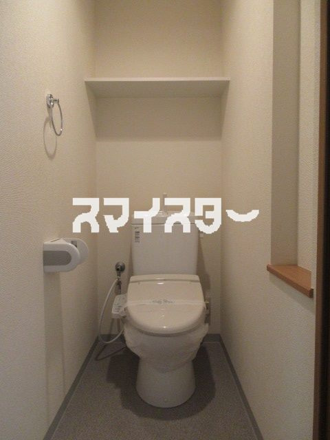 羽村市小作台５丁目の賃貸マンションのトイレ