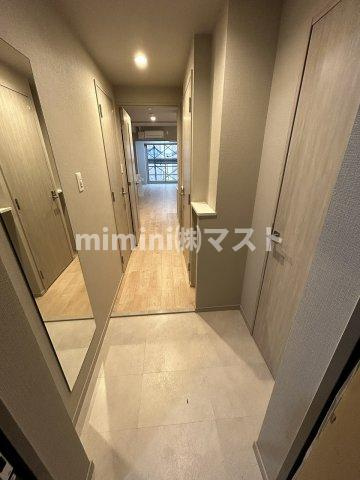 スプランディッド福島WESTの玄関