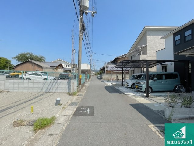 ★京都市伏見区向島庚申町　第1期　新築一戸建ての前面道路含む現地写真|周辺は落ち着いた街並みの住宅地！子育てがしやすい住環境です！まだ未完成ですが、現地でしかわからない事もございます。是非一度ご覧ください。
